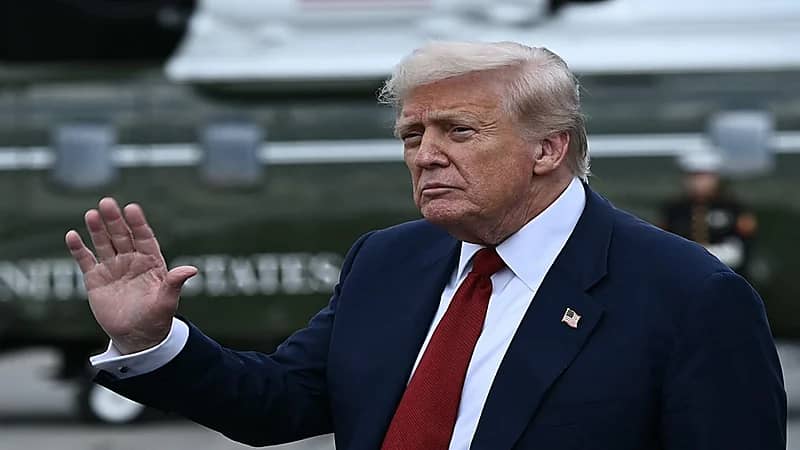 ترامب يصدر أمرًا تنفيذيًّا بفرض رسوم إضافية 25%‭ ‬على الواردات الهندية