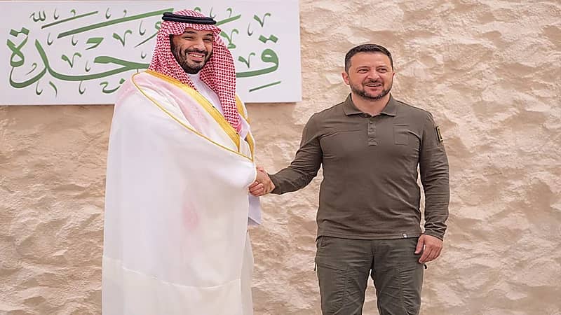 ولي العهد يستقبل قادة ورؤساء الوفود المشاركين في قمة جدة ..فيديو