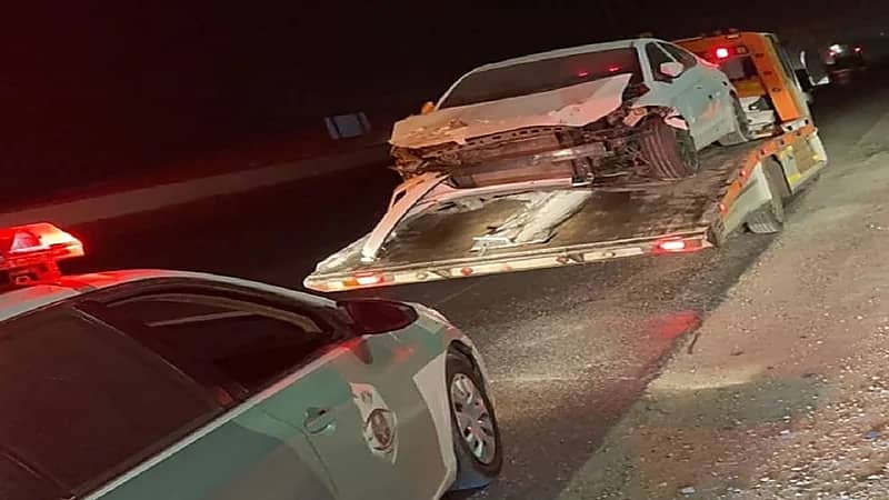 بالفيديو.. ضبط سائق اعترض مركبة بطريقة متهورة على طريق سريع بالرياض