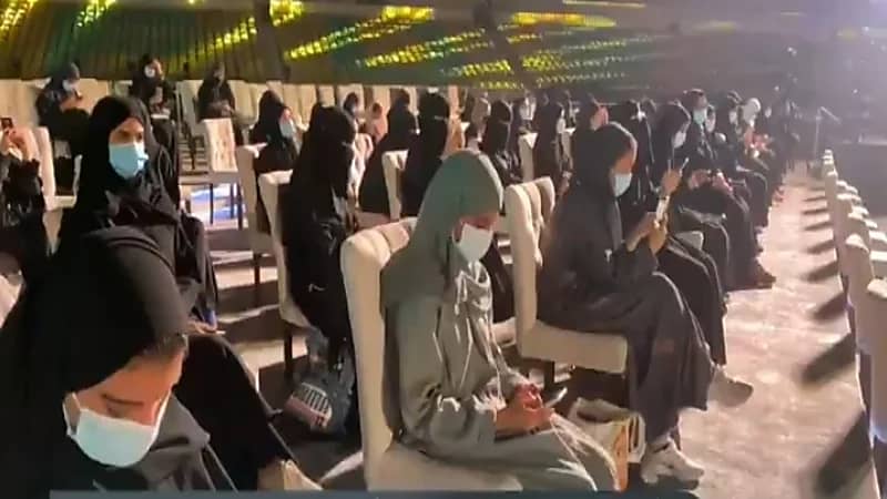 بالفيديو.. طالبات يعبرن عن فرحهن بالالتحاق بجامعة البترول والمعادن لأول مرة