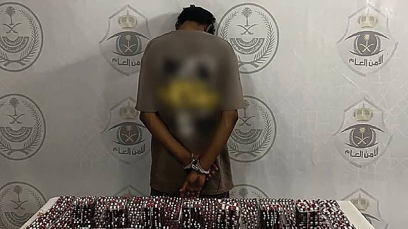 ضبط شخص لترويجه 2982 قرصًا خاضعًا لتنظيم التداول الطبي بمكة المكرمة