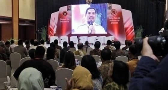 100 متطرف يقدمون اعتذار للناجين من أعمالهم الإرهابية