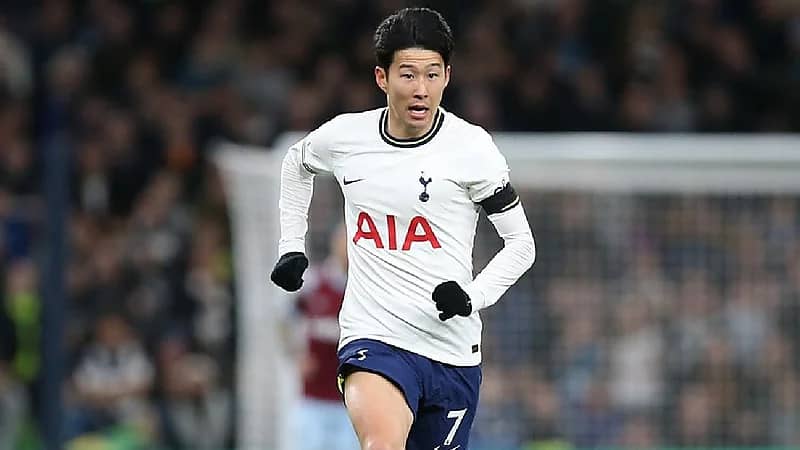 لوس أنجلوس يقترب من التعاقد مع قائد توتنهام سون