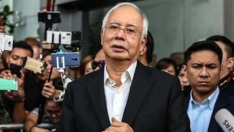 "المحكمة العليا بماليزيا" تُعلن إثبات عقوبة السجن ضد نجيب رزاق