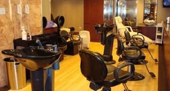 قبل العيد بأيام.. بلدية ينبع تحذر المواطنين من تلاعب " صوالين الحلاقة "