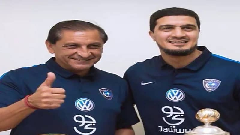 مدرب الهلال السابق يودع فهد المفرج