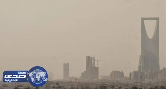 مدني الرياض يحذر من التقلبات الجوية ويهيب بالحيطة والابتعاد عن أعمدة الإنارة