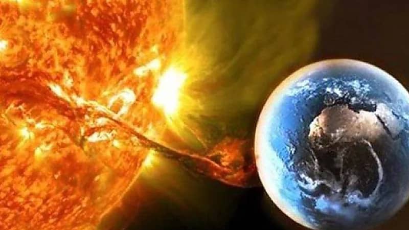 تحذير من عواصف تضرب الأرض غدًا