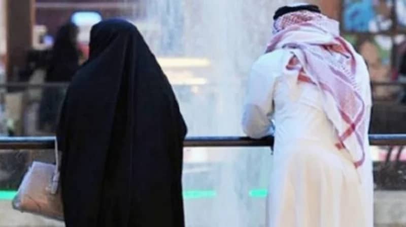 مستشار أسري: تهرب الزوج من العلاقة الحميمية يُشعرها بالجفاف العاطفي