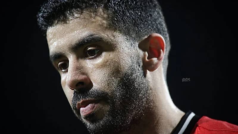 البركاوي يدرس عرضين من ناديين في دوري روشن