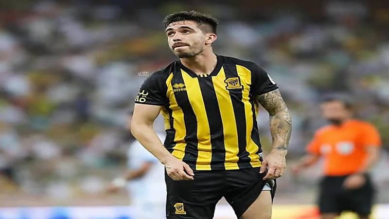 سر سفر كورونادو إلى الإمارات 