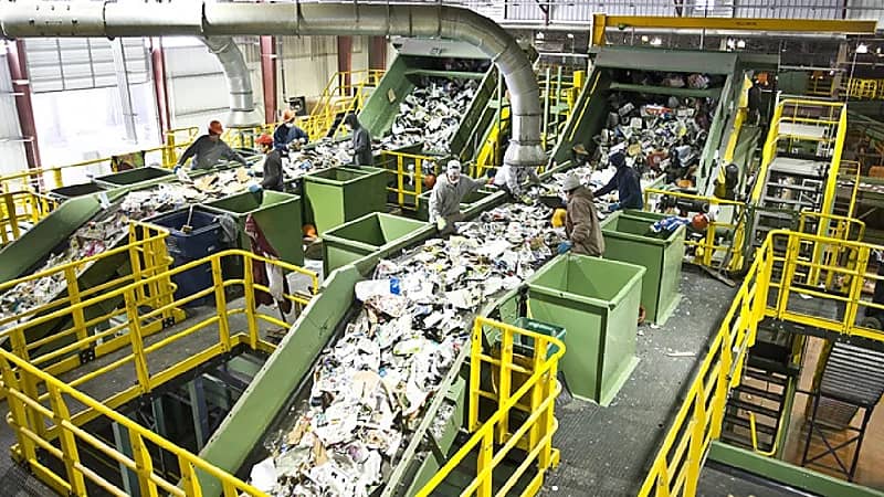 بالفيديو .. مسؤول: سنعيد تدوير النفايات بنسبة 94% في المملكة بحلول 2035