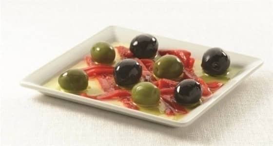 4 فوائد لتناول الزيتون باستمرار