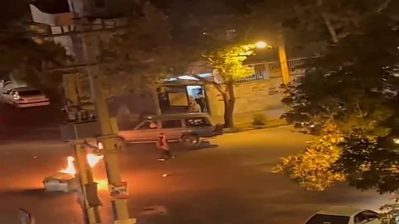 شعار "الموت للديكتاتور" يصدح في كافة أرجاء إيران.. فيديو 