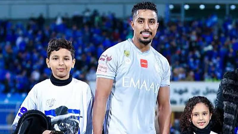 رسالة مؤثرة من زوجة سالم الدوسري تشعل المنصات.. فيديو