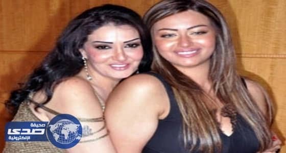 غادة عبدالرازق تُثير جدلاً وهي تٌرضع ابنتها