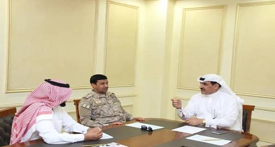 محافظ طريف يعقد اجتماعآ بشأن تحضيرات " اليوم الوطني 88 "