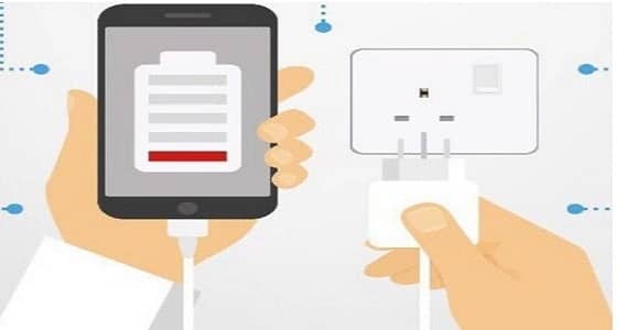 11 نصيحة عليك اتباعها عند شحن هاتفك لتجنب الحرائق