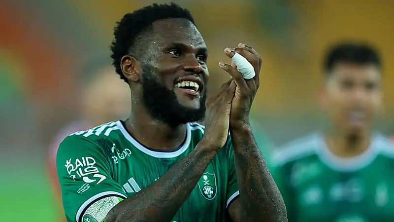 رئيس الأهلي: شارة كيسييه سُحبت بإجماع اللاعبين .. فيديو