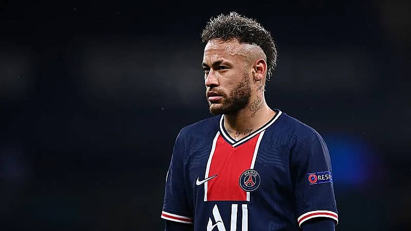 السلطات البرازيلية توقف أعمال بناء لـ نيمار بسبب انتهاكات بيئية