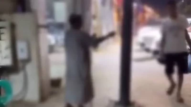 بالفيديو.. الجهات الأمنية تضبط عدد من المتسولين في جازان