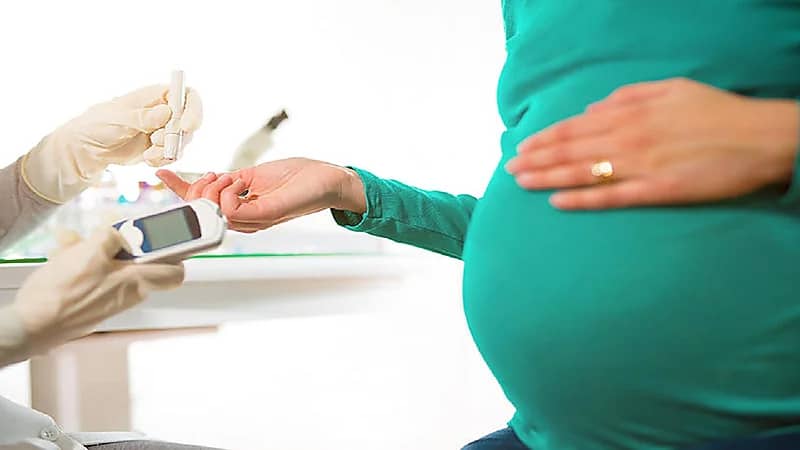 الوزن الزائد من أسباب إصابة الحامل بـ "سكري الحمل"