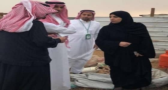 بالصور.. نائبة وزير العمل في جولة تفقدية بعرعر وتوجه بمعالجة أوضاع أسرة فقيرة