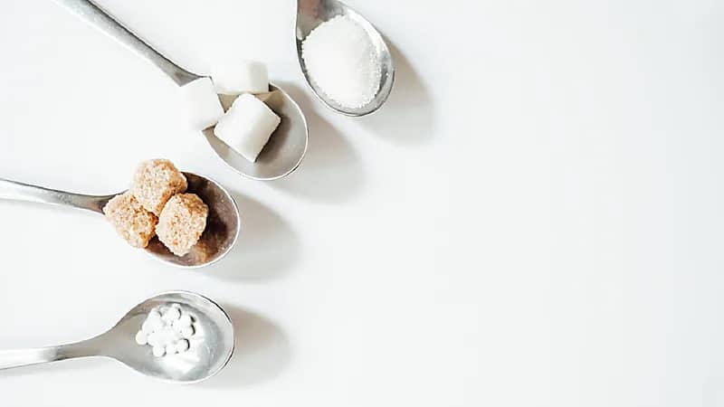 أفضل 5 محليات طبيعية يمكن استخدامها كبدائل للسكر الأبيض