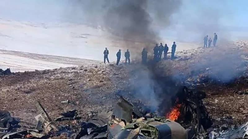 إيران: تحطم مقاتلة عسكرية ونجاة طاقمها