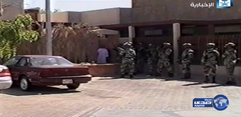 أبناء سالم الحبيب وإخوانه يتلقون التعازي