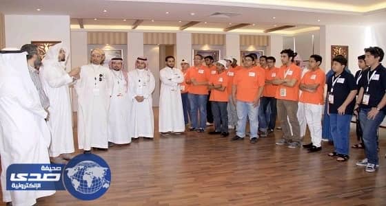 إعفاء طلاب جامعة المؤسس من الرسوم