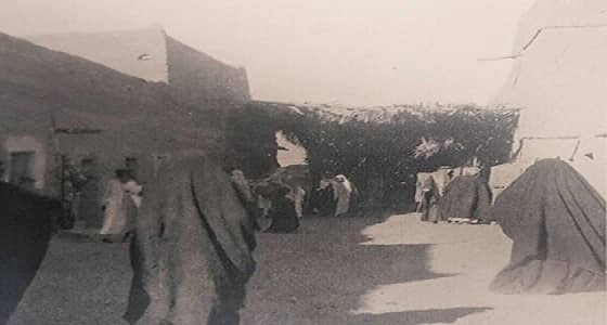 صورة نادرة توضح بساطة العيش بسوق بريدة