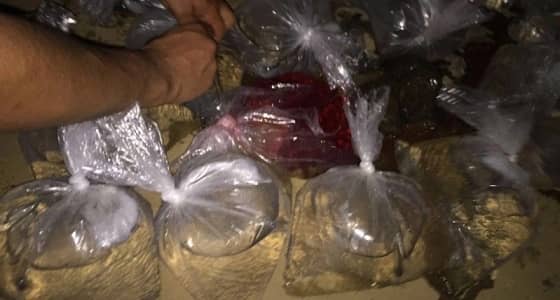 الإطاحة بـ 3 أفارقة لترويجهم العرق المسكر في جازان