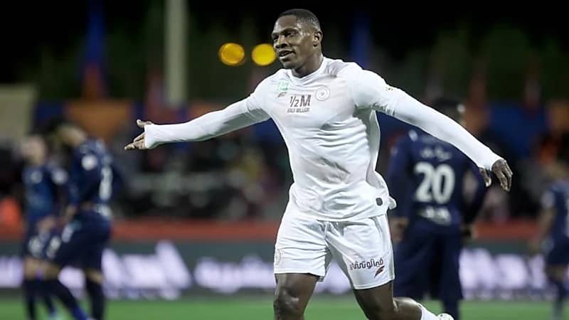 الشباب يفقد خدمات جون ماري أمام الاتحاد