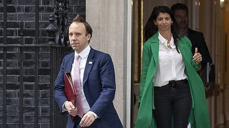 وزير الصحة البريطاني يواجه فضيحة أخلاقية