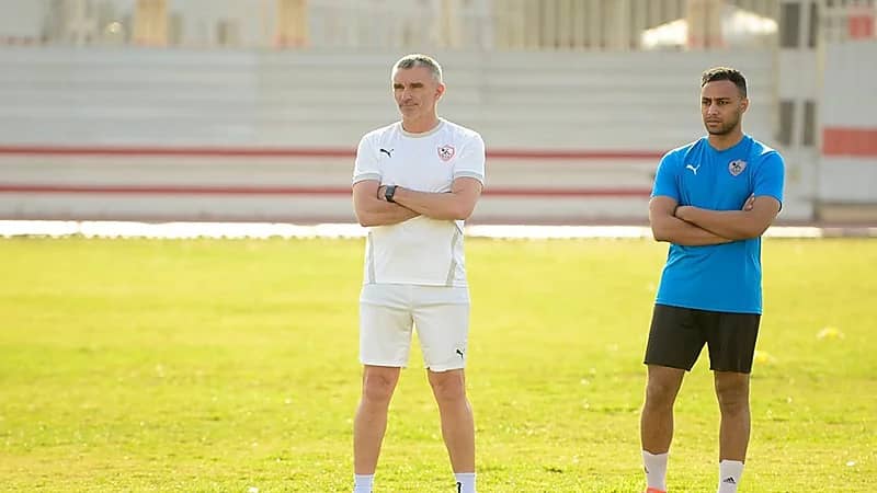 سبب رحيل كارتيرون المفاجئ عن الزمالك وعودته مرة أخرى