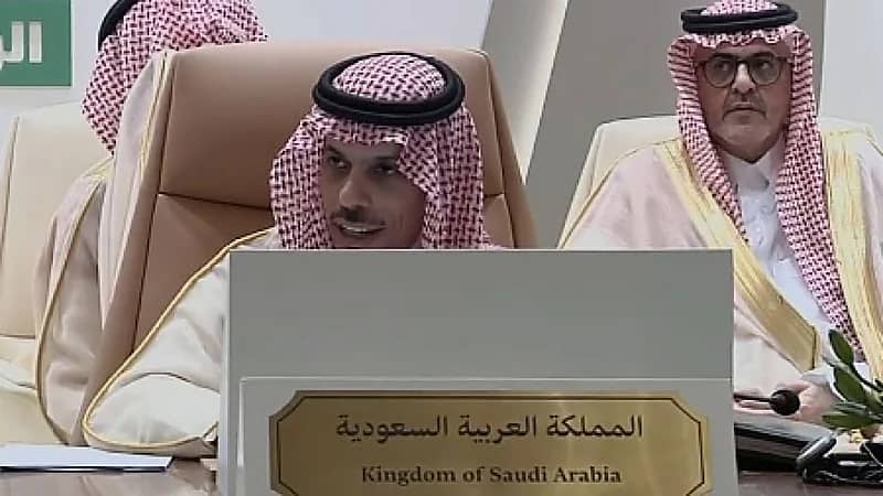 وزير الخارجية يعلق على إعادة مقاتلي ⁧‫داعش‬⁩ المحتجزين .. فيديو