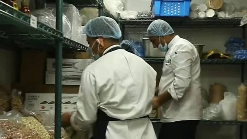 حالة اشتباه في حفر الباطن تعيد تسمم المطاعم للواجهة من جديد .. فيديو