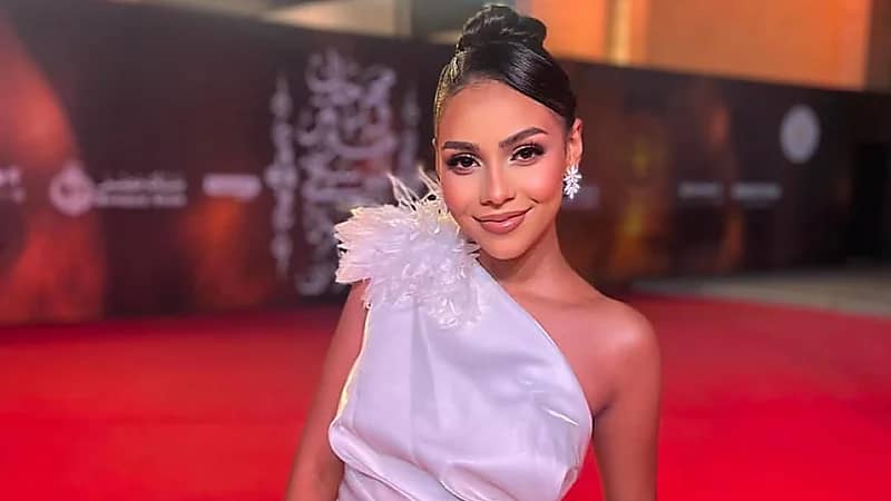 ‎حنين الشاطر: نشأت بالمملكة وأسعى للاستمرار في تقديم أغاني متنوعة .. فيديو