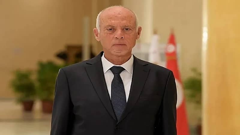 التحقيق في تلقي الرئيس التونسي تمويلًا من الخارج