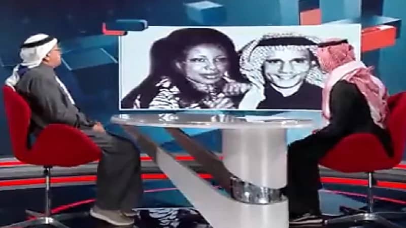 شاهد..قصة صورة نادرة جمعت عبد الحليم حافظ وعتاب في المملكة