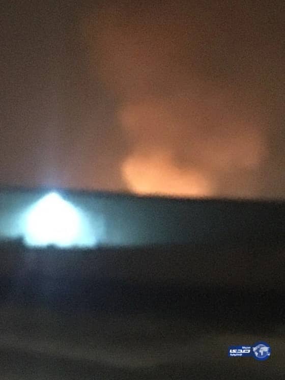 حريق هائل في المستودعات القريبة من اسكان البحرية بالرياض