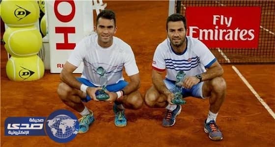 الروماني ميرجيا والباكستاني قرشي يفوزان ببطولة برشلونة للتنس