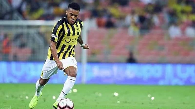 أولمبياكوس يتعاقد مع "رودريغيز" لمدة 3 مواسم 