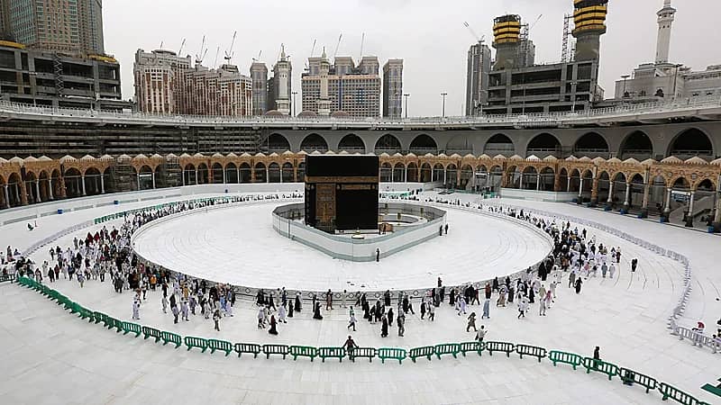 إعلان الضوابط الصحية لموسم الحج المقبل