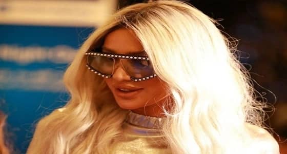 بالصورة..نظارة مايا دياب المرصعة بالكريستال تثير الجدل