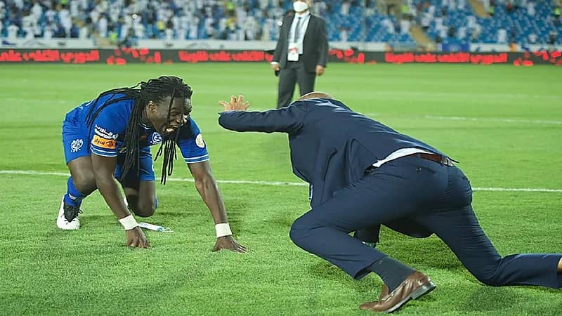 شاهد.. مورايس يحتفل بلقب الدوري على طريقة غوميز