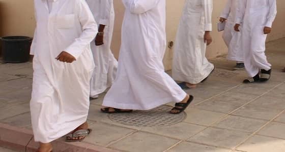 مشاجرة طلابية بالطوب والعصي داخل مستشفى بتربة