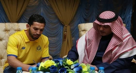 رسميًا.. النصر يوقع مع الثلاثي الأجنبي