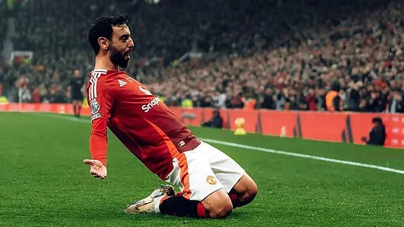 مانشستر يونايتد يرد على أنباء رحيل فيرنانديز إلى الاتحاد